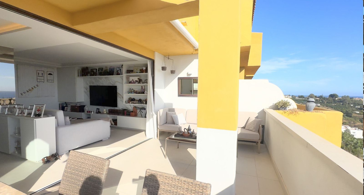 3 Bed Apartment for sale in Estepona Costa Del Sol, Málaga, Spain