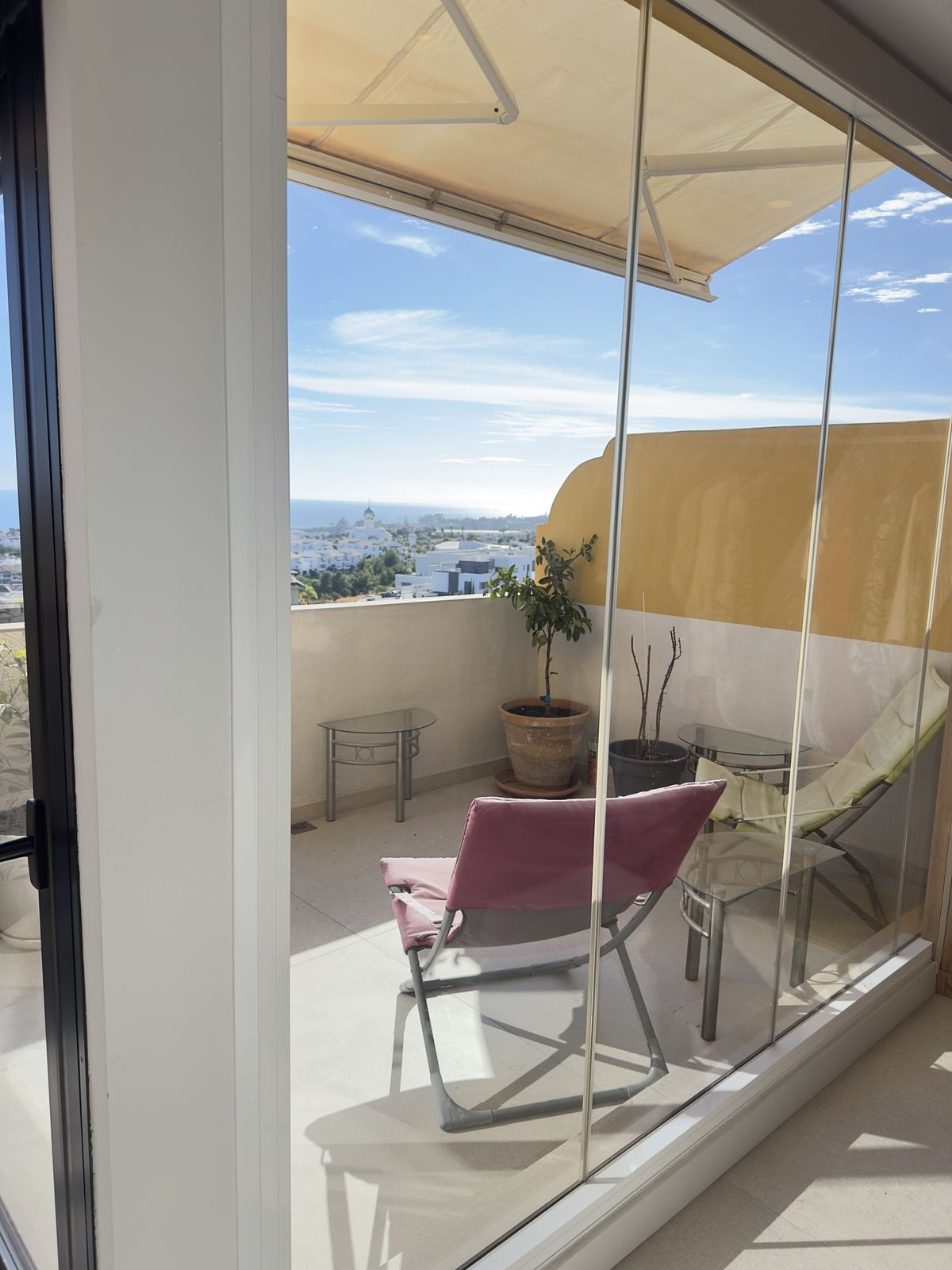 3 Bed Apartment for sale in Estepona Costa Del Sol, Málaga, Spain