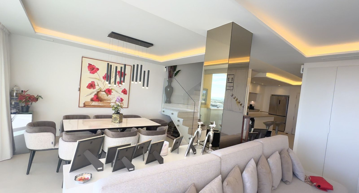 3 Bed Apartment for sale in Estepona Costa Del Sol, Málaga, Spain
