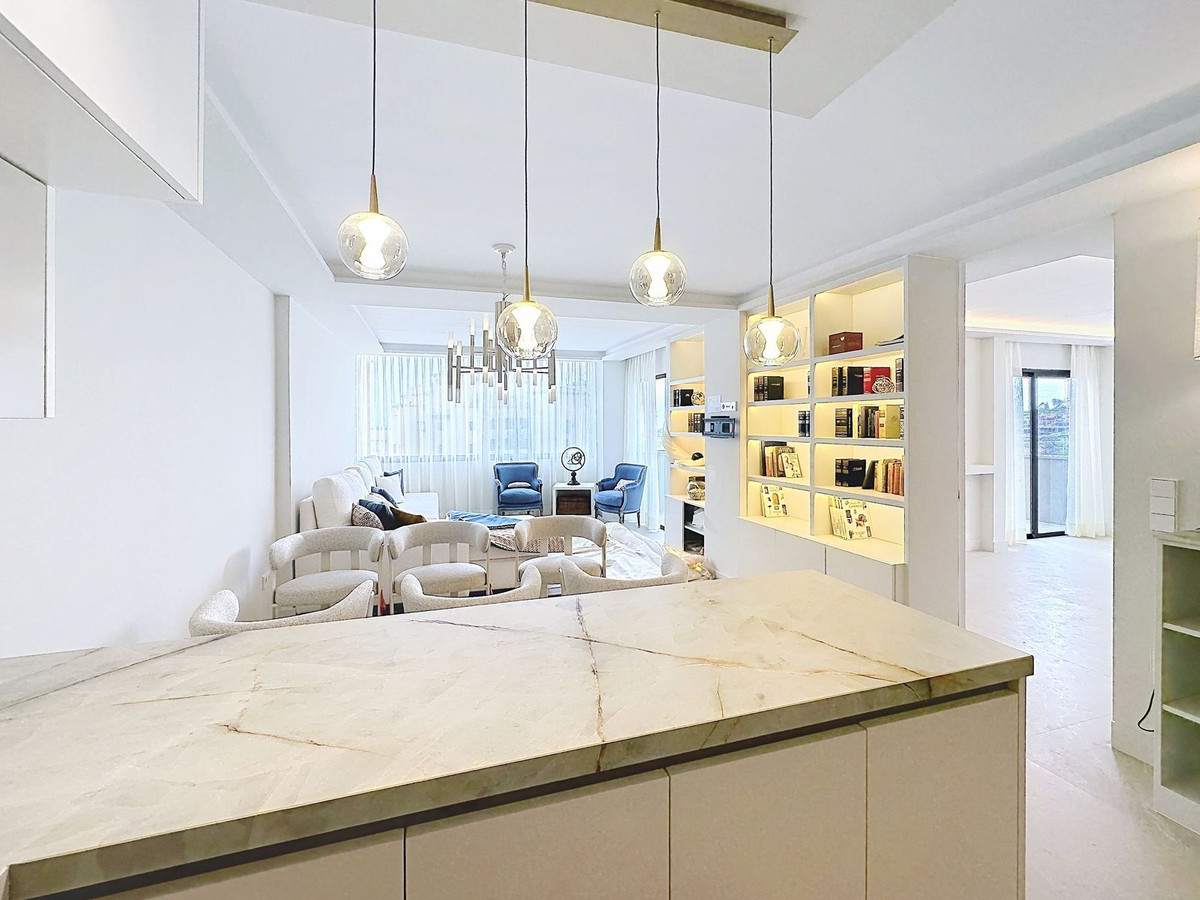 3 Bed Apartment for sale in Estepona Costa Del Sol, Málaga, Spain