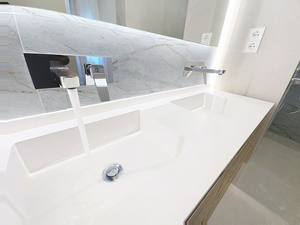 3 Bed Apartment for sale in Estepona Costa Del Sol, Málaga, Spain