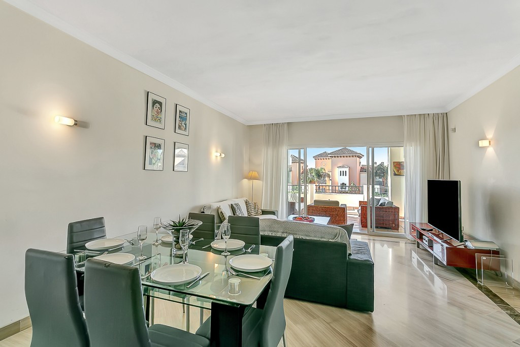 3 Bed Apartment for sale in Marbella Costa Del Sol, Málaga, Spain