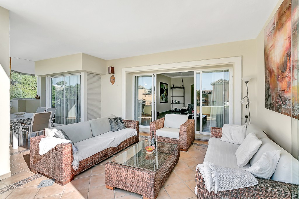3 Bed Apartment for sale in Marbella Costa Del Sol, Málaga, Spain