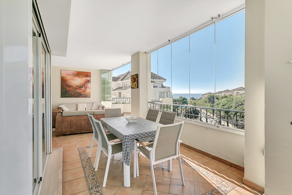 3 Bed Apartment for sale in Marbella Costa Del Sol, Málaga, Spain