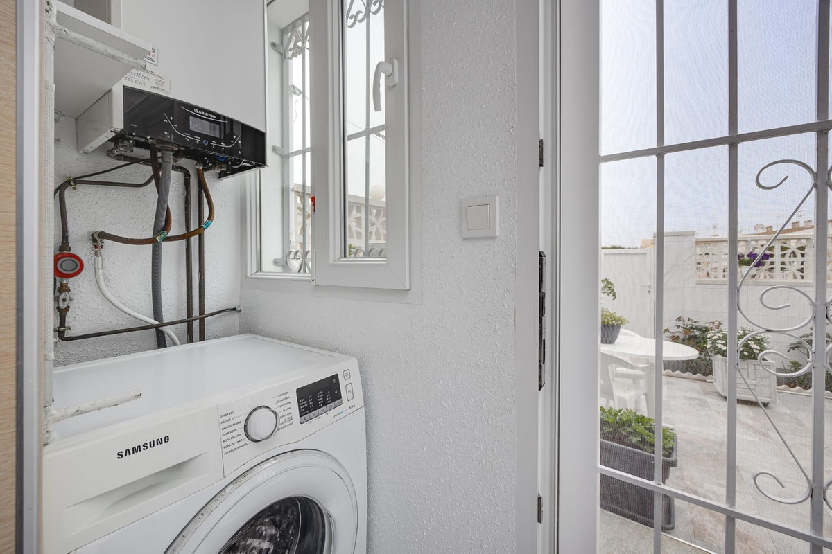 Se vende Adosada de 3 dormitorios en Costa Blanca, Alicante, España