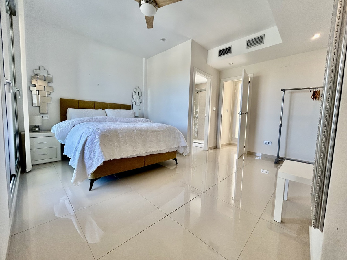 Se vende Villa - Chalet de 3 dormitorios en Costa Blanca, Alicante, España