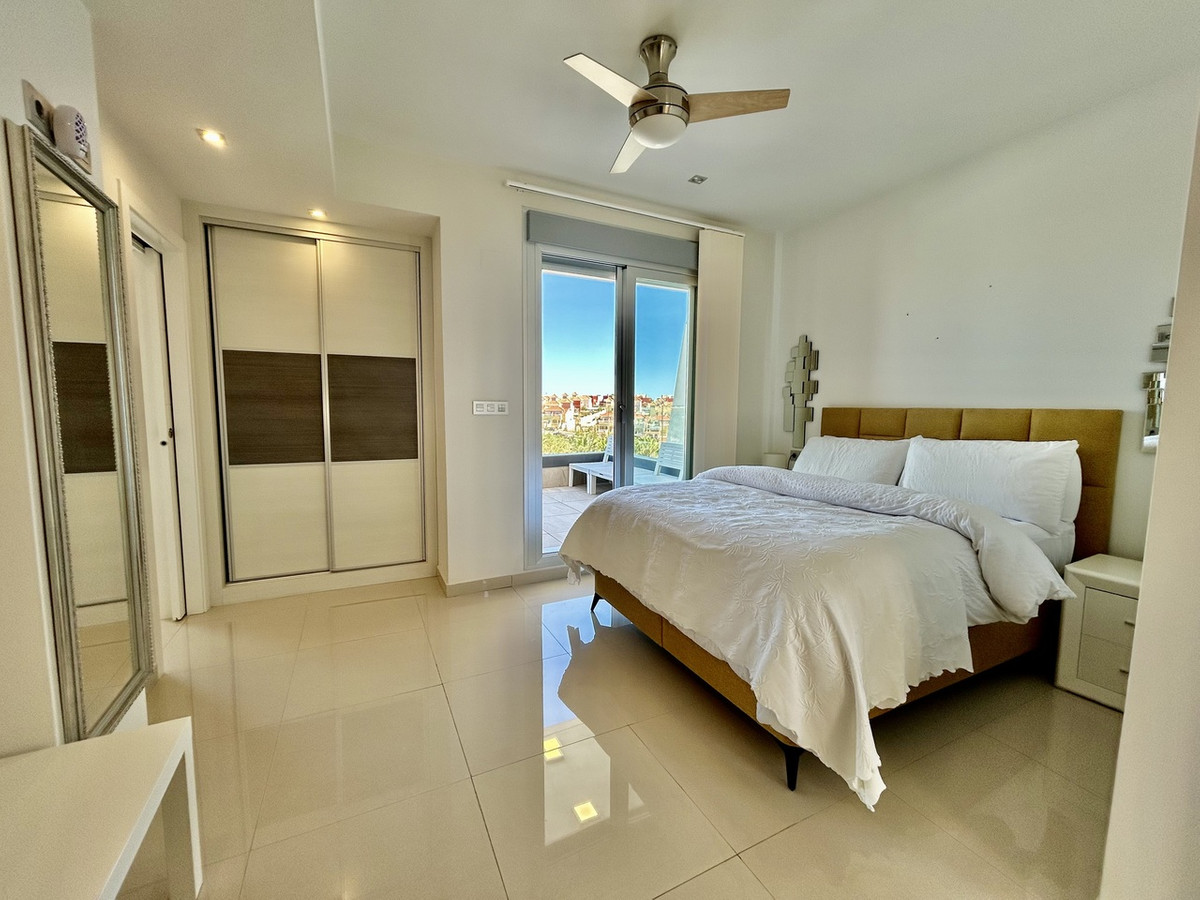 Se vende Villa - Chalet de 3 dormitorios en Costa Blanca, Alicante, España