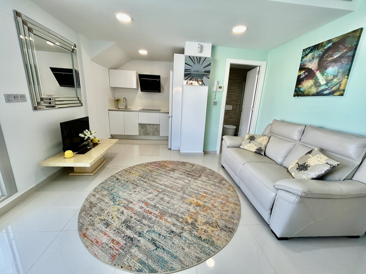 Se vende Villa - Chalet de 3 dormitorios en Costa Blanca, Alicante, España