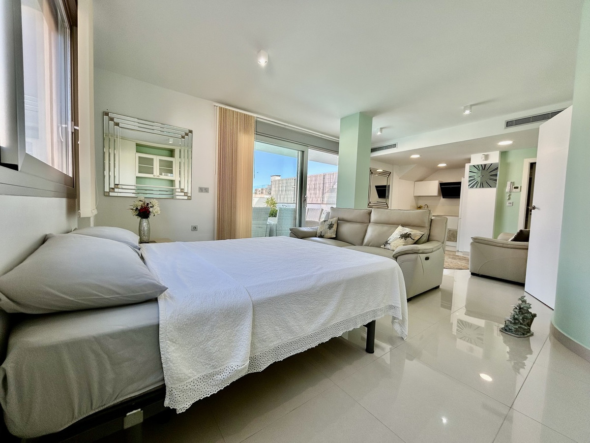 Se vende Villa - Chalet de 3 dormitorios en Costa Blanca, Alicante, España