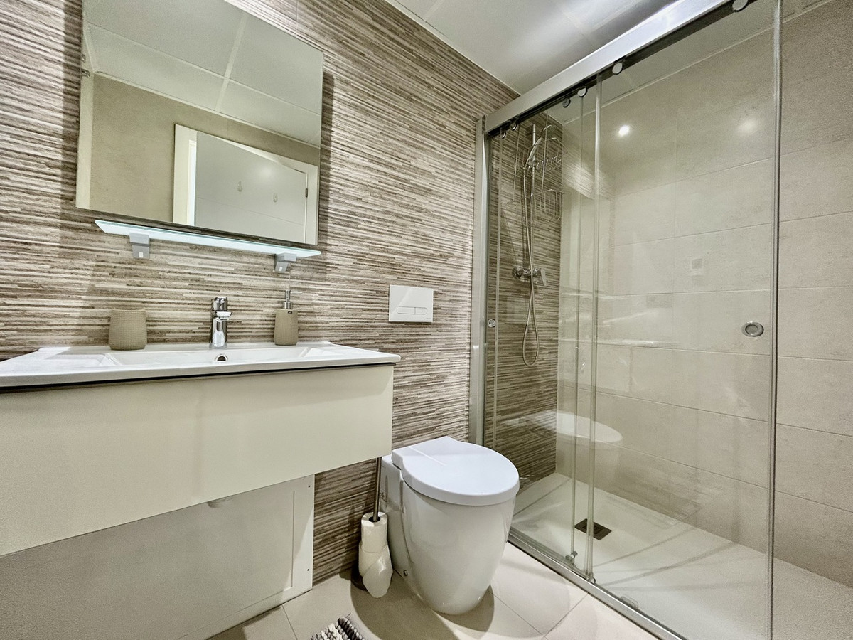 Se vende Villa - Chalet de 3 dormitorios en Costa Blanca, Alicante, España
