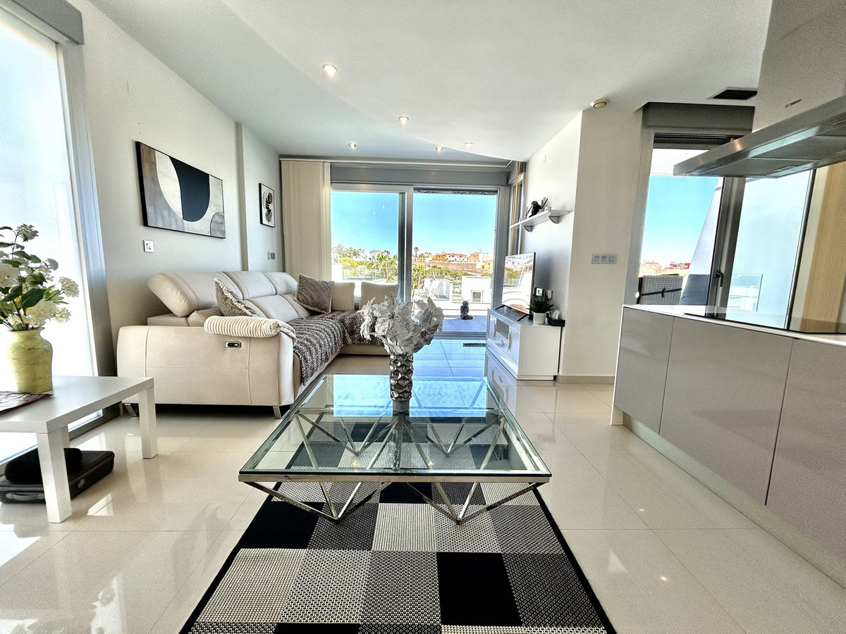 Se vende Villa - Chalet de 3 dormitorios en Costa Blanca, Alicante, España