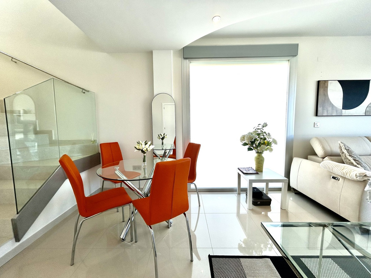 Se vende Villa - Chalet de 3 dormitorios en Costa Blanca, Alicante, España