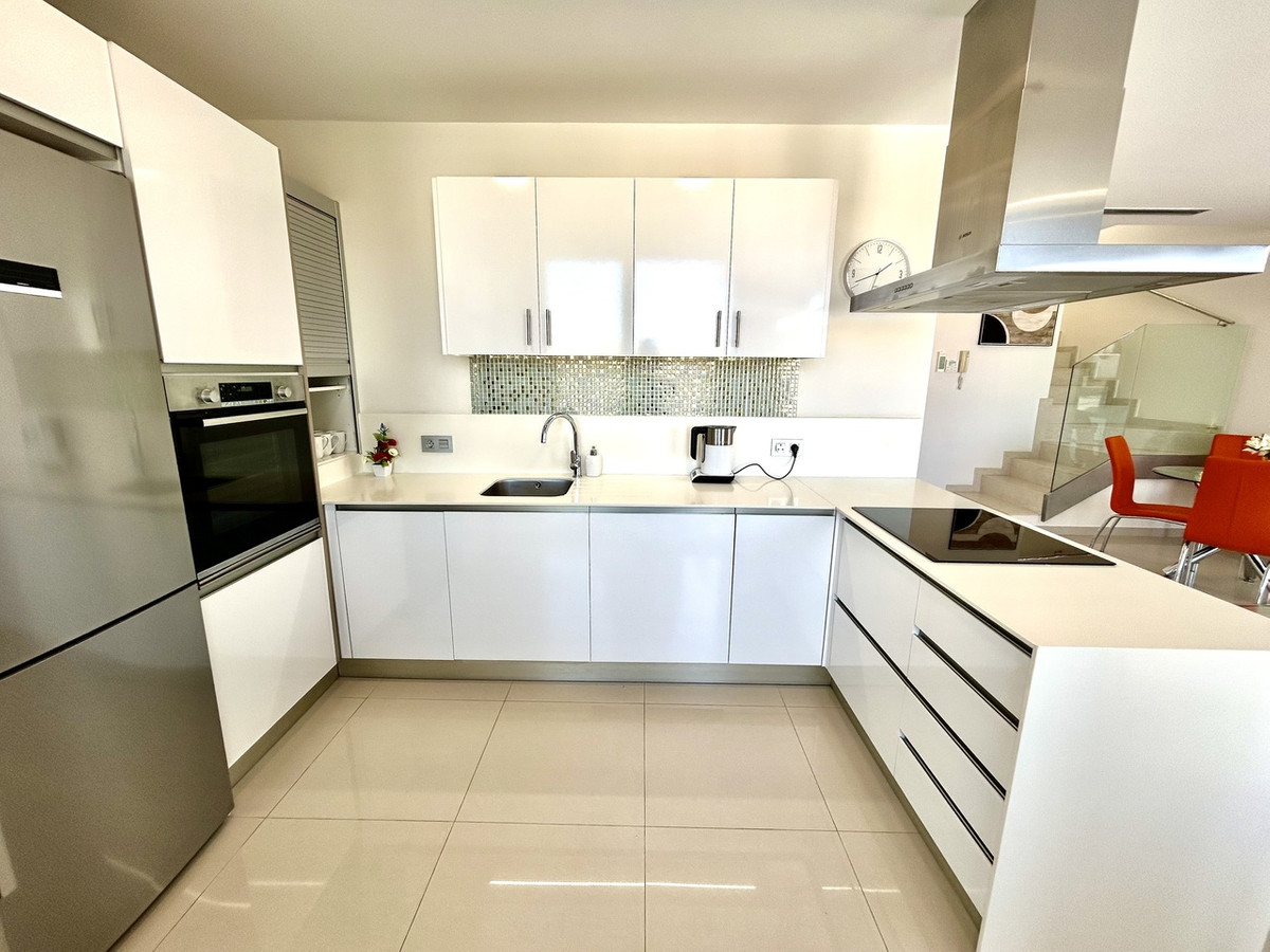 Se vende Villa - Chalet de 3 dormitorios en Costa Blanca, Alicante, España