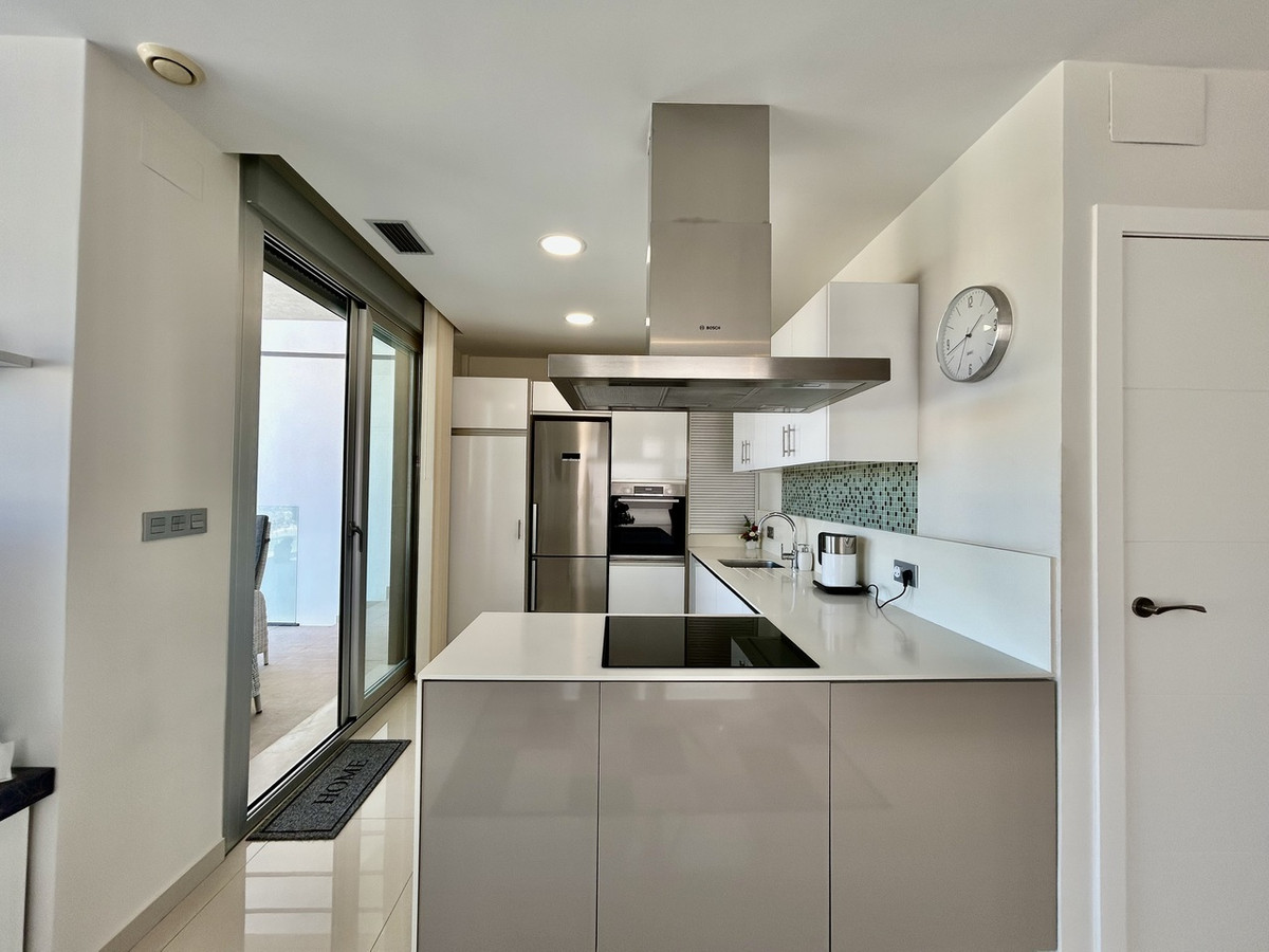Se vende Villa - Chalet de 3 dormitorios en Costa Blanca, Alicante, España