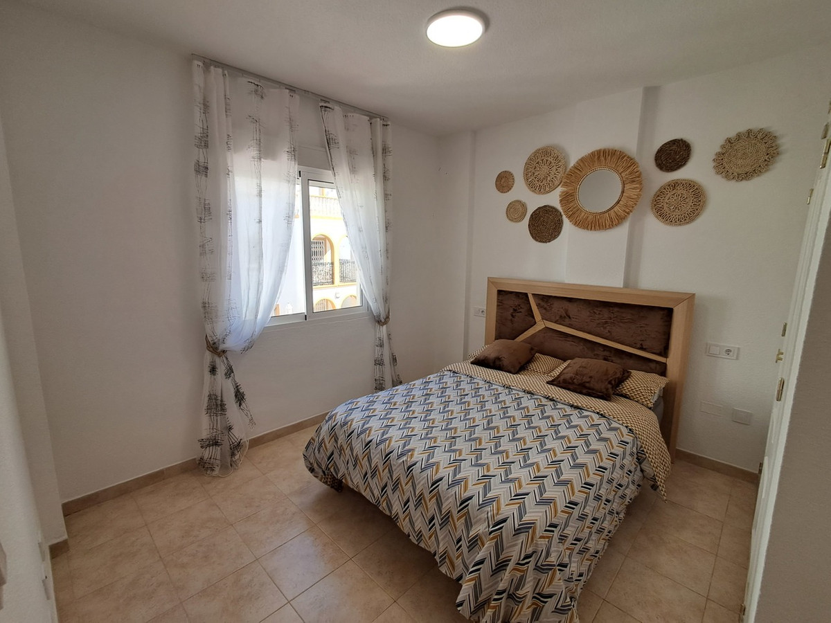 Se vende Apartamento Planta Media de 2 dormitorios en Costa Blanca, Alicante, España