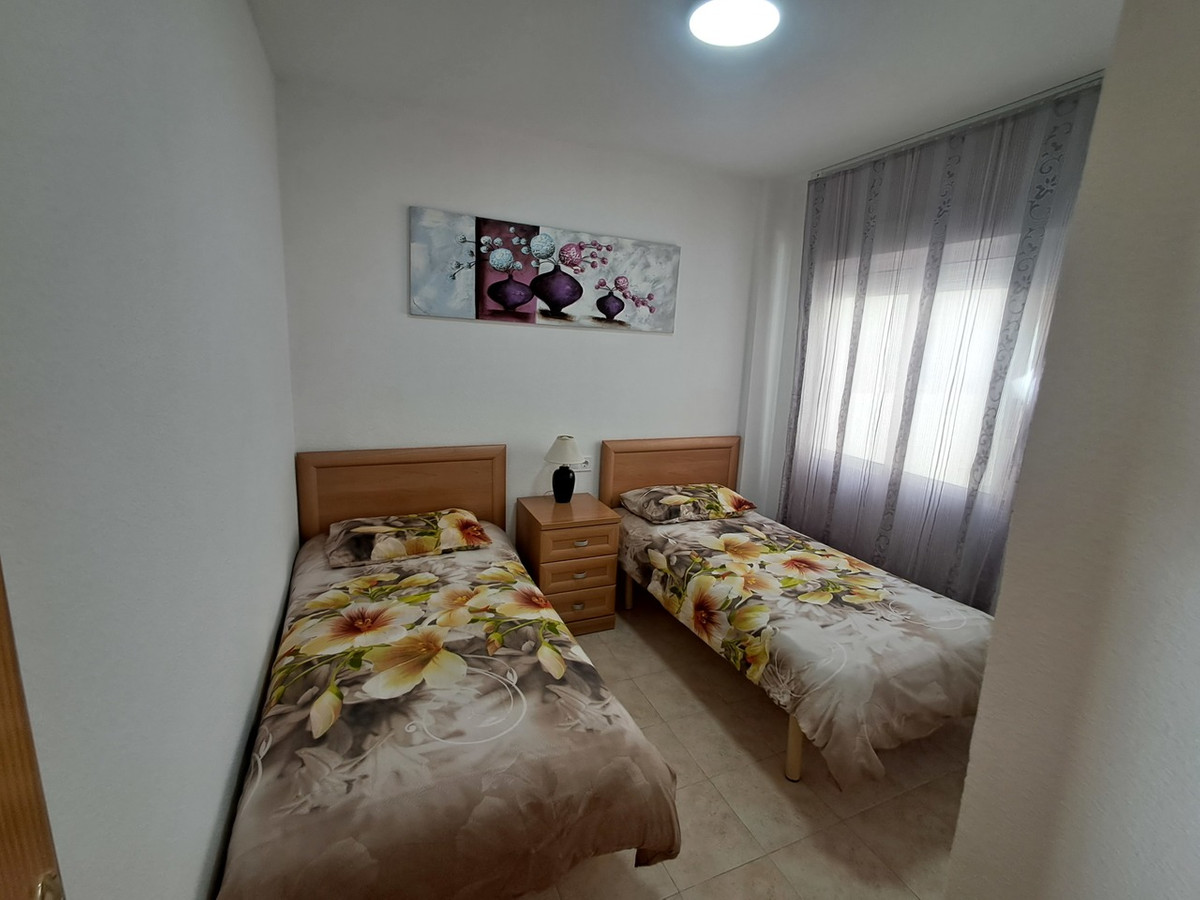 Se vende Apartamento Planta Media de 2 dormitorios en Costa Blanca, Alicante, España