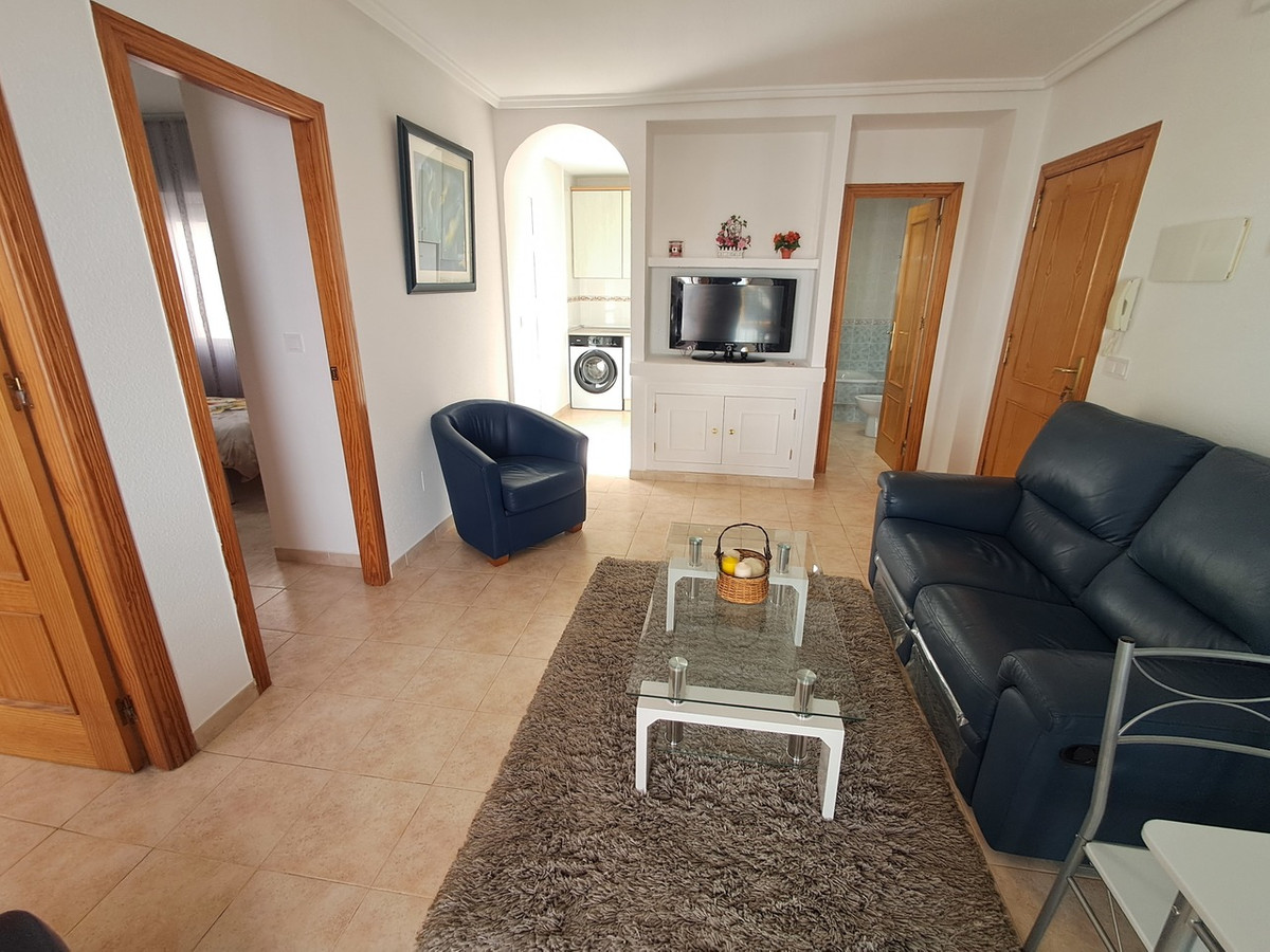 Se vende Apartamento Planta Media de 2 dormitorios en Costa Blanca, Alicante, España