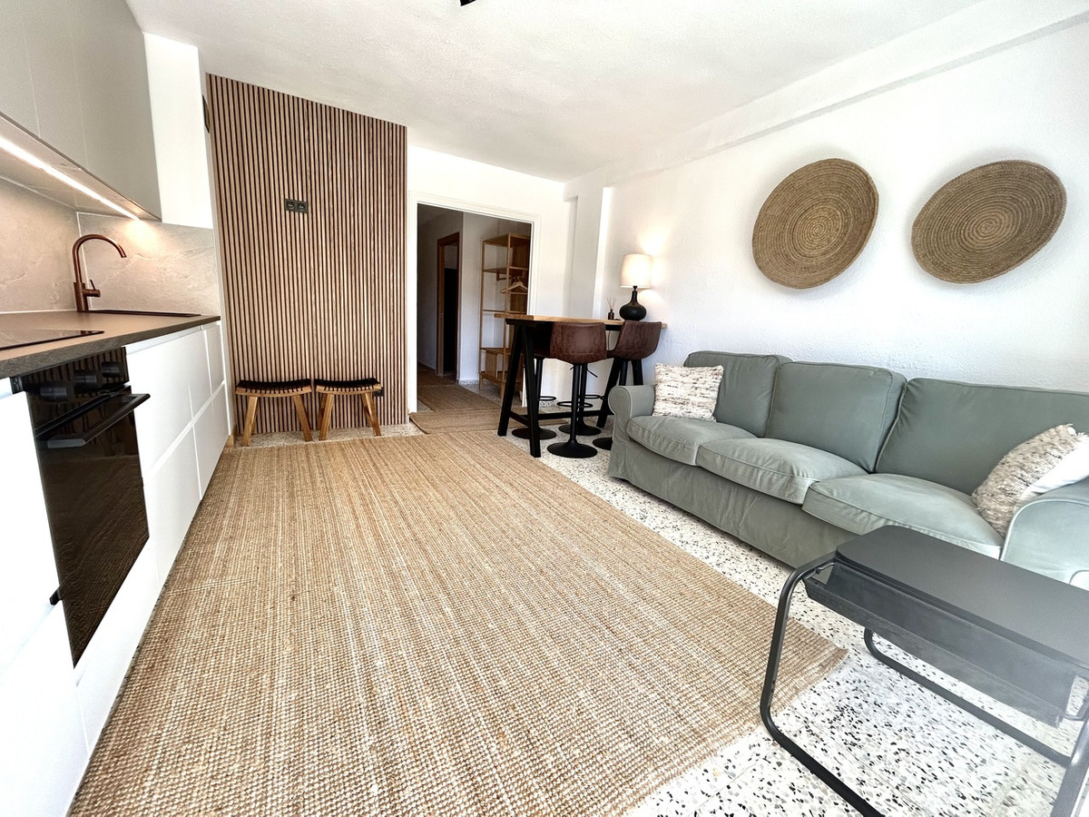 Se vende Apartamento Planta Media de 2 dormitorios en Costa Blanca, Alicante, España