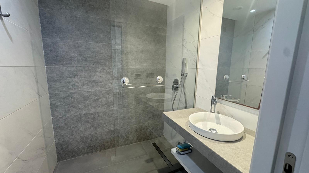 Se vende Ático de 2 dormitorios en Costa Blanca, Alicante, España