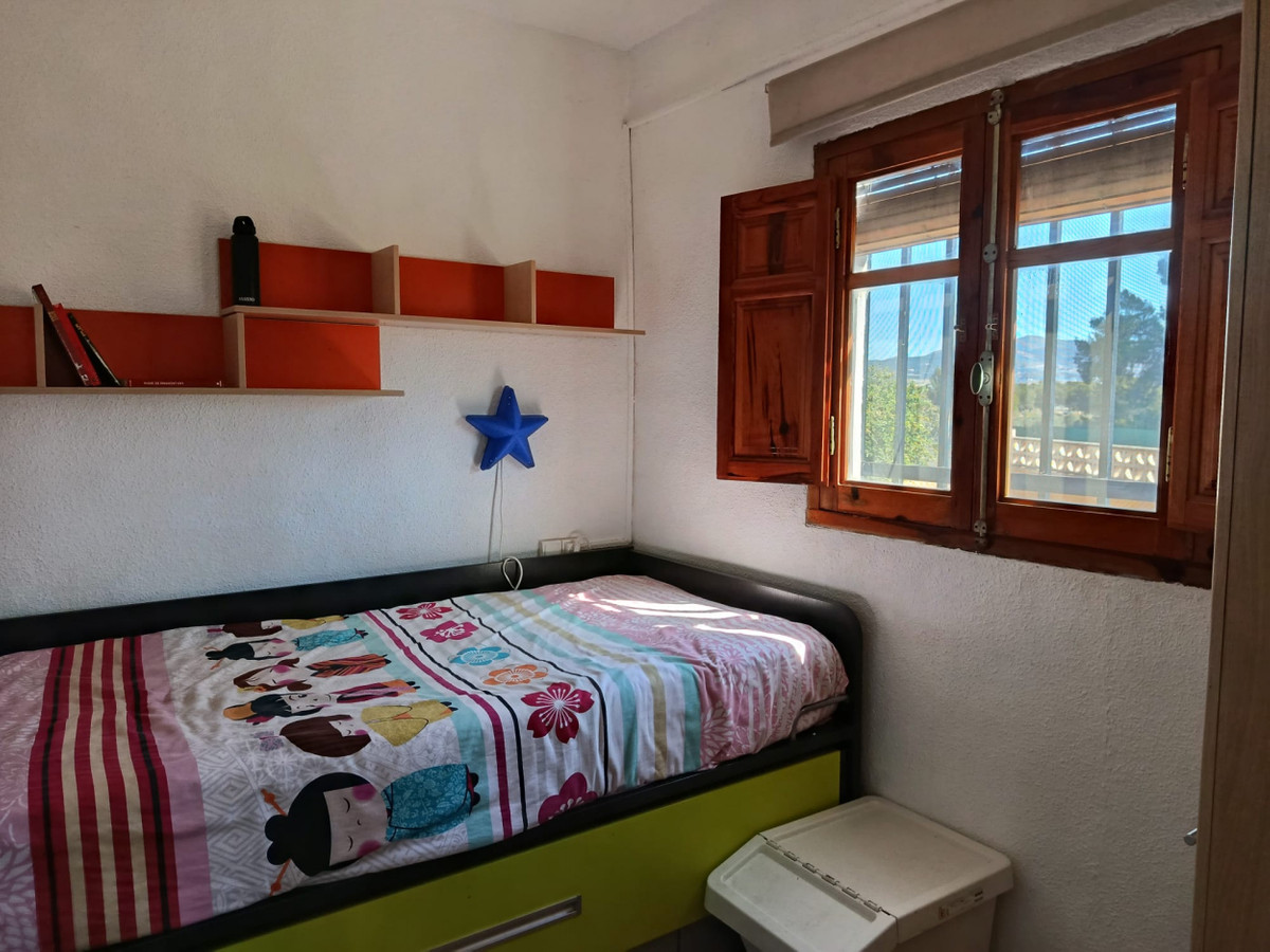 Se vende Villa - Chalet de 3 dormitorios en Costa Blanca, Alicante, España