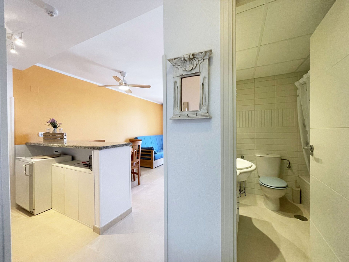 Se vende Apartamento Planta Media de 1 dormitorios en Costa Blanca, Alicante, España