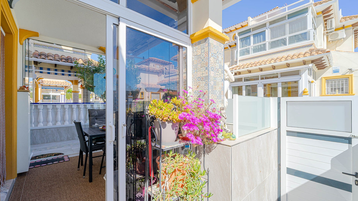 Se vende Adosada de 2 dormitorios en Costa Blanca, Alicante, España