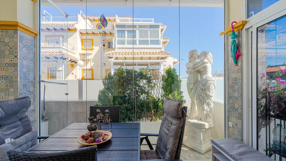 Se vende Adosada de 2 dormitorios en Costa Blanca, Alicante, España