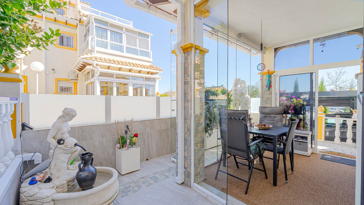 Se vende Adosada de 2 dormitorios en Costa Blanca, Alicante, España
