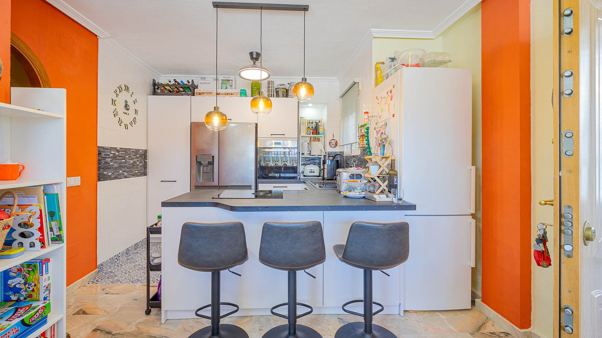 Se vende Adosada de 2 dormitorios en Costa Blanca, Alicante, España