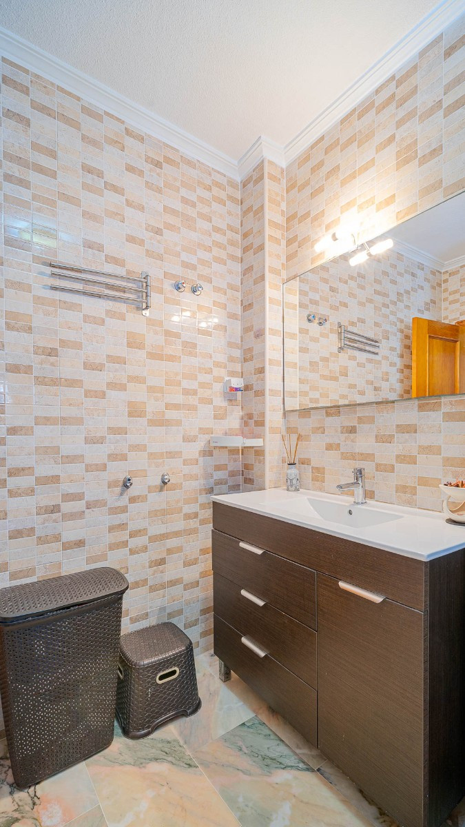 Se vende Adosada de 2 dormitorios en Costa Blanca, Alicante, España