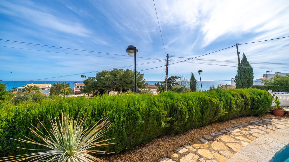 3 Bed Townhouse for sale in El Campello Costa Blanca, Alicante, Spain