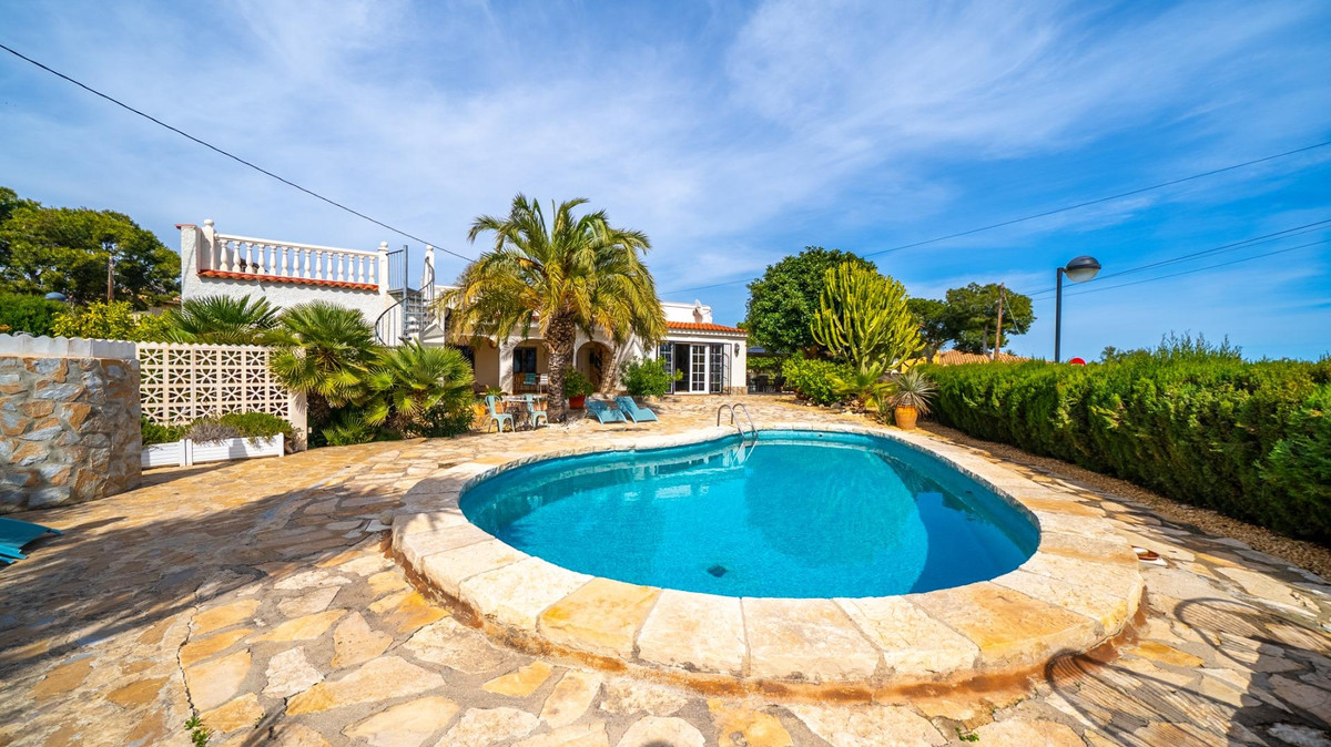 3 Bed Townhouse for sale in El Campello Costa Blanca, Alicante, Spain
