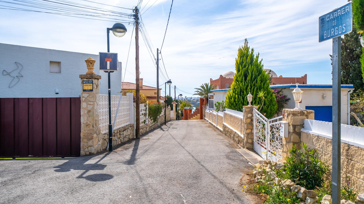 3 Bed Townhouse for sale in El Campello Costa Blanca, Alicante, Spain
