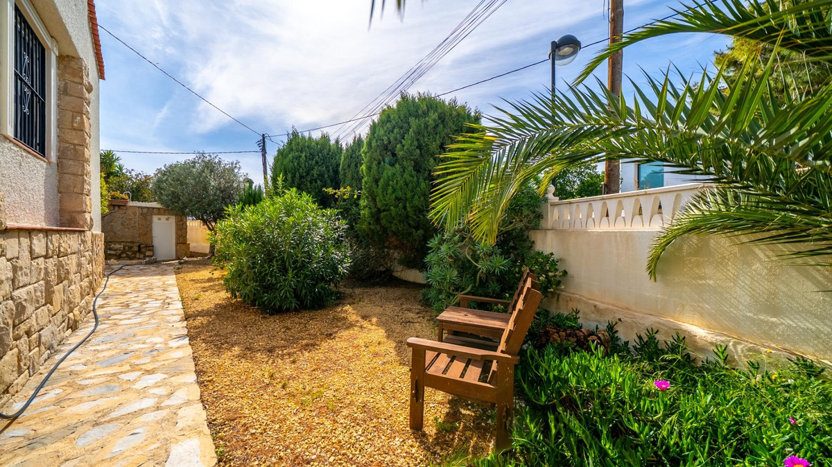 3 Bed Townhouse for sale in El Campello Costa Blanca, Alicante, Spain