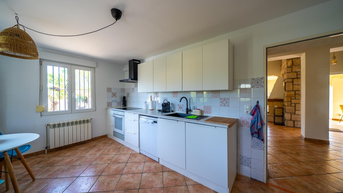 3 Bed Townhouse for sale in El Campello Costa Blanca, Alicante, Spain