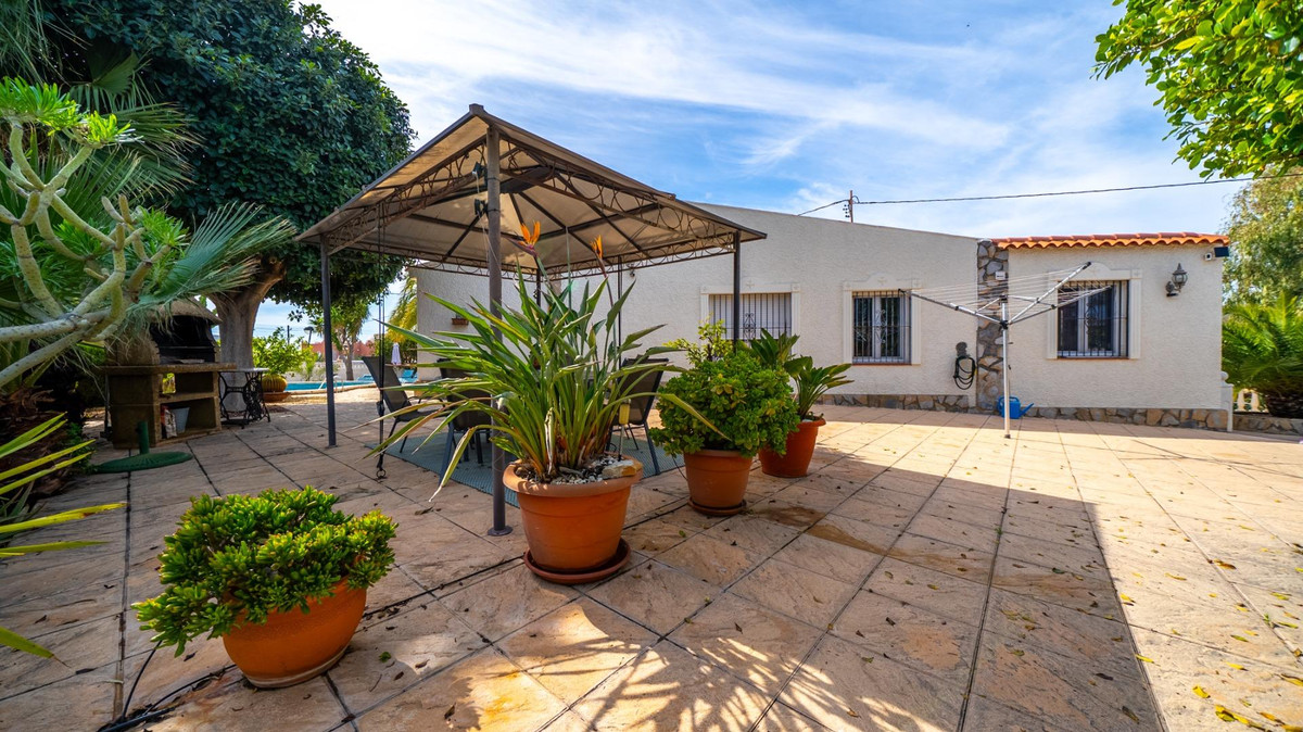 3 Bed Townhouse for sale in El Campello Costa Blanca, Alicante, Spain