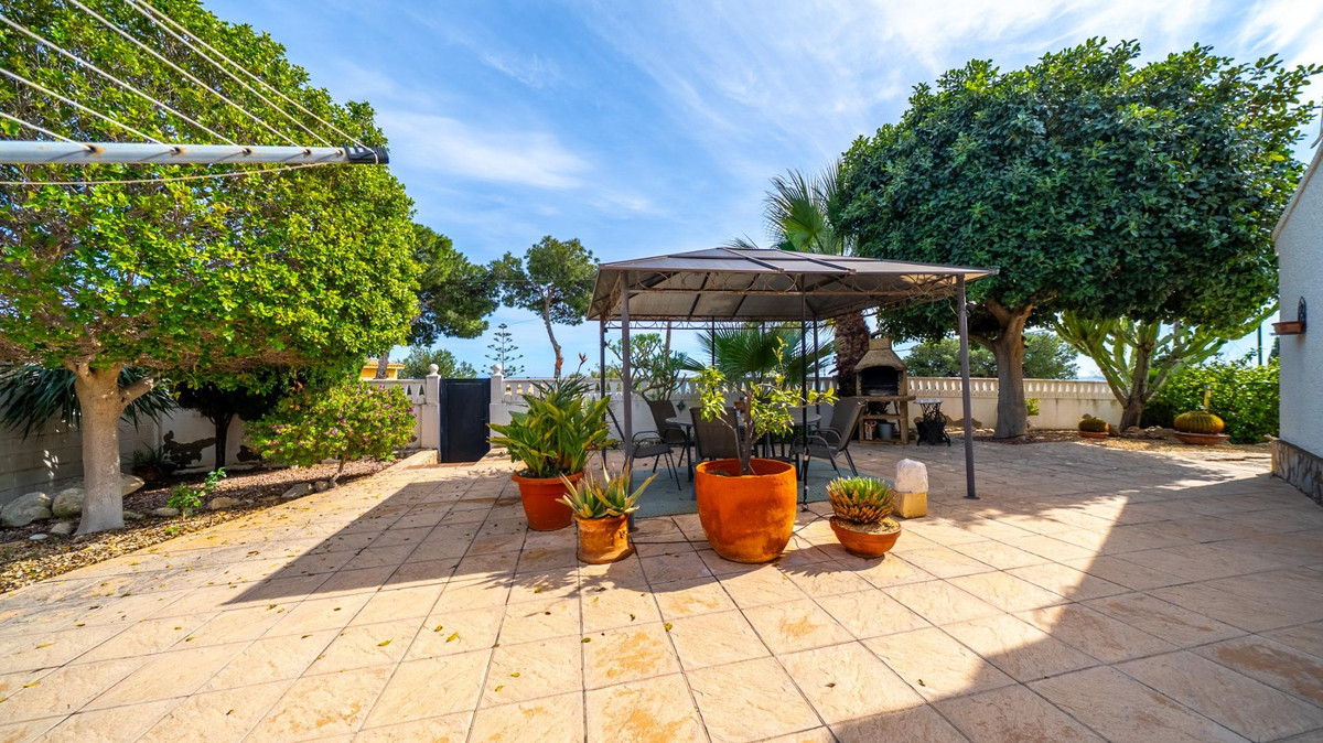 3 Bed Townhouse for sale in El Campello Costa Blanca, Alicante, Spain