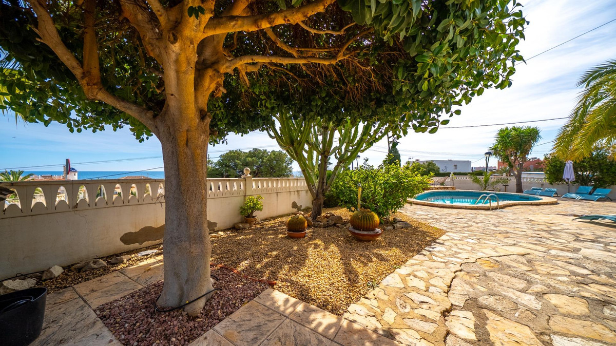 3 Bed Townhouse for sale in El Campello Costa Blanca, Alicante, Spain
