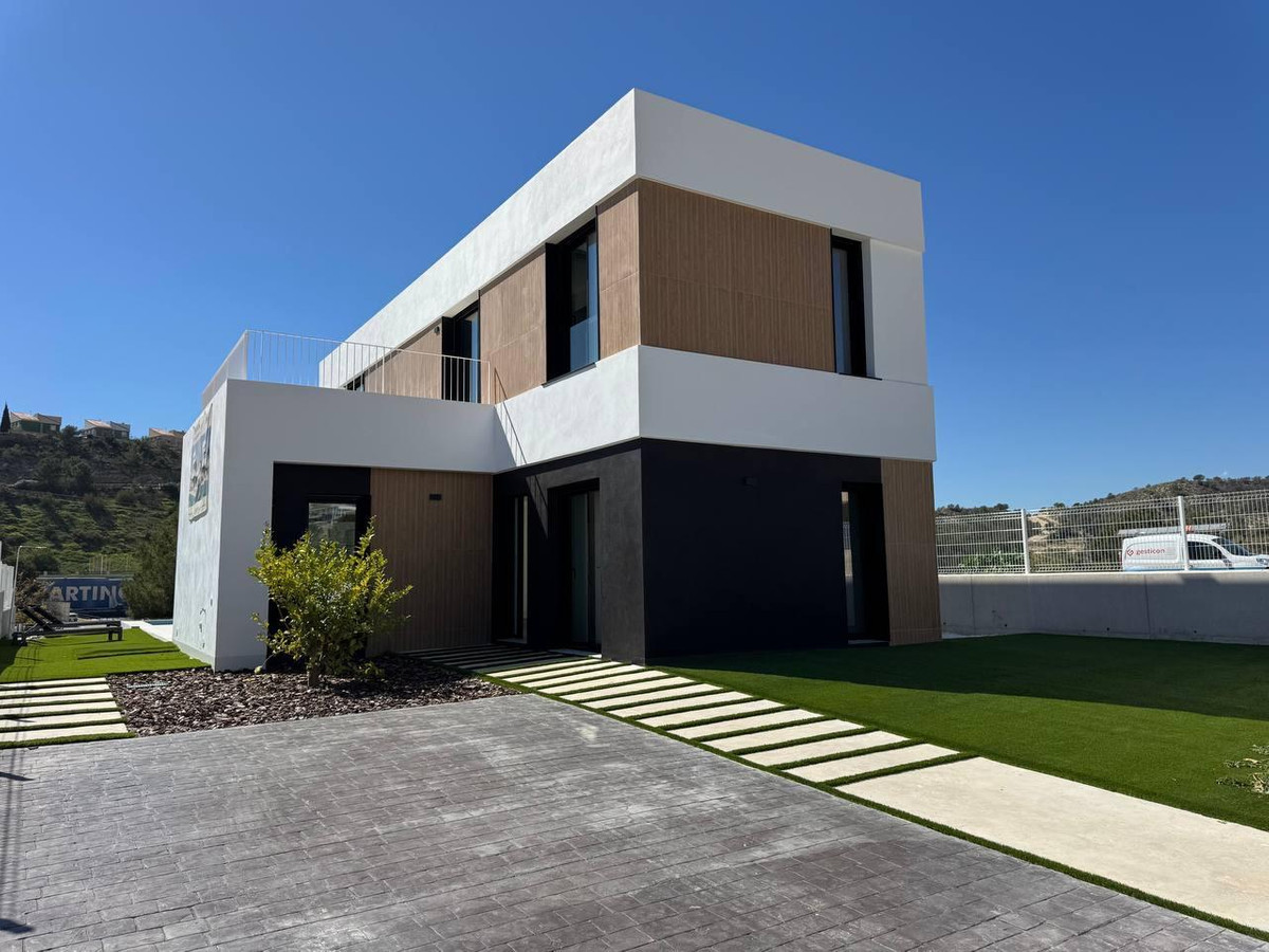 3 Bed Townhouse for sale in Finestrat Costa Blanca, Alicante, Spain