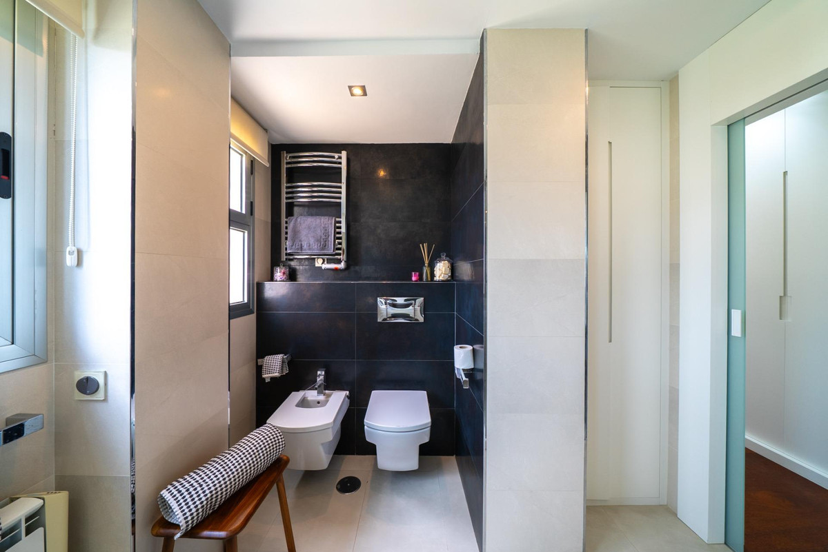 Se vende Apartamento Planta Media de 4 dormitorios en Costa Blanca, Alicante, España