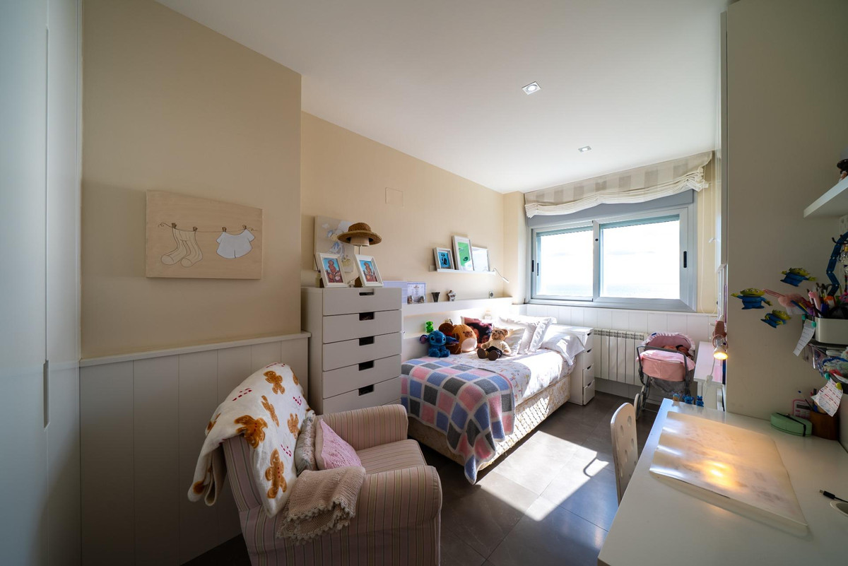Se vende Apartamento Planta Media de 4 dormitorios en Costa Blanca, Alicante, España