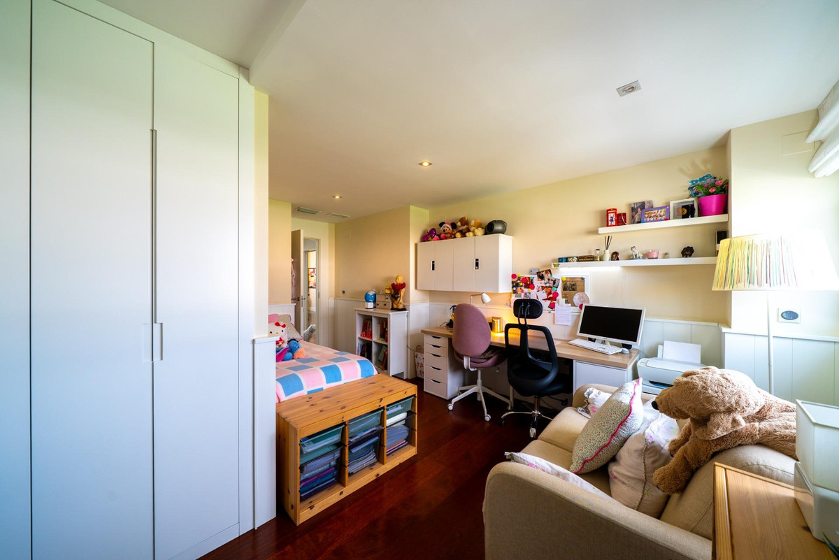 Se vende Apartamento Planta Media de 4 dormitorios en Costa Blanca, Alicante, España