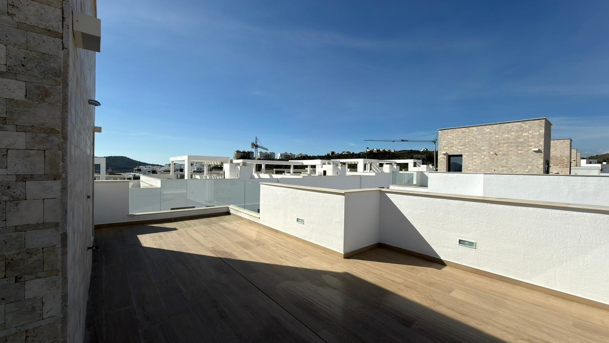 5 Bed Townhouse for sale in Finestrat Costa Blanca, Alicante, Spain