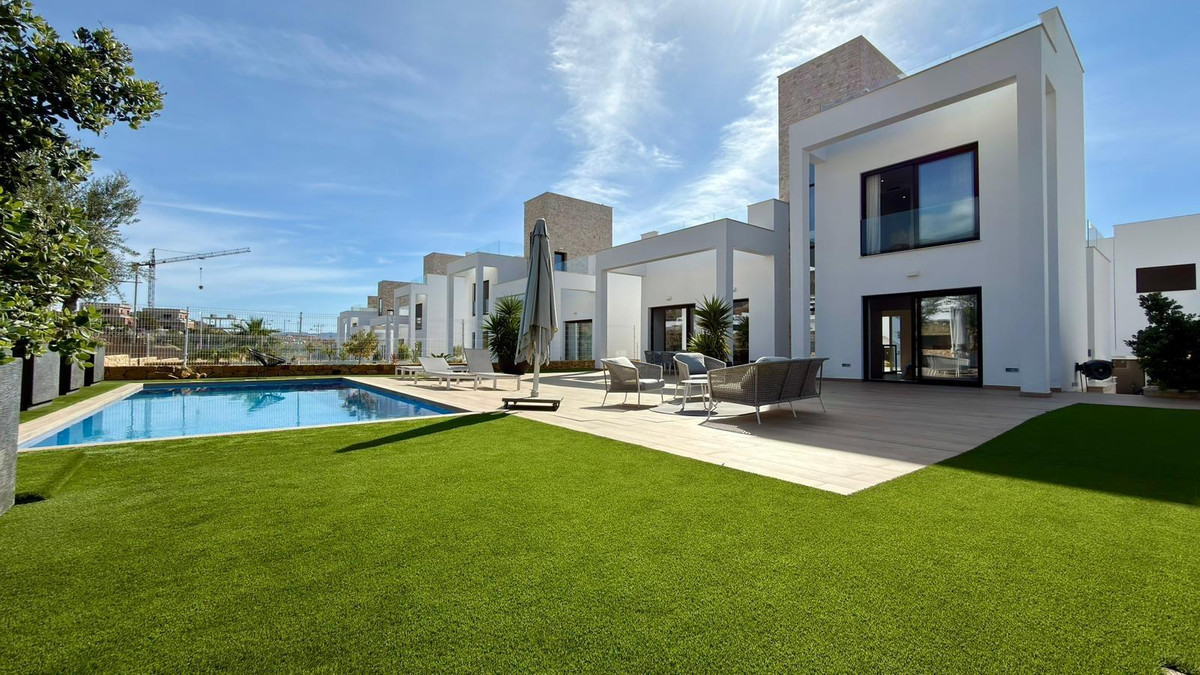 5 Bed Townhouse for sale in Finestrat Costa Blanca, Alicante, Spain