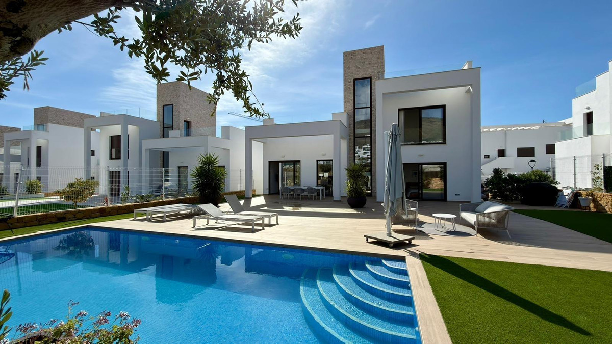 5 Bed Townhouse for sale in Finestrat Costa Blanca, Alicante, Spain