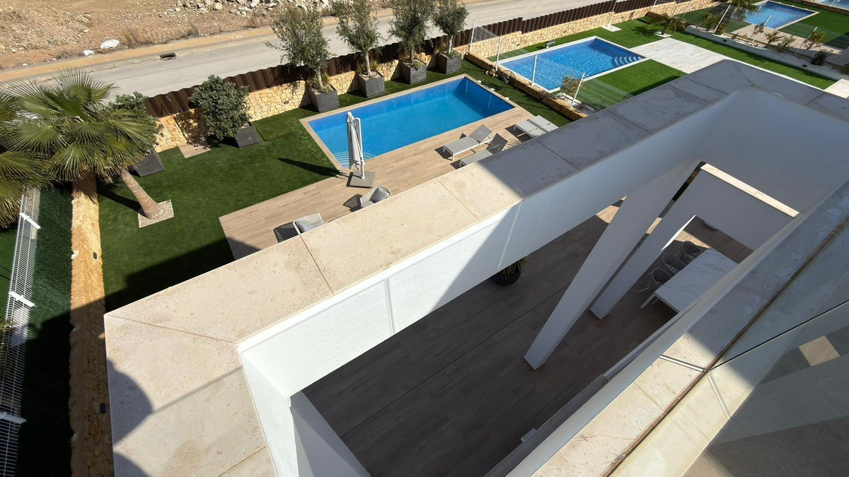 5 Bed Townhouse for sale in Finestrat Costa Blanca, Alicante, Spain