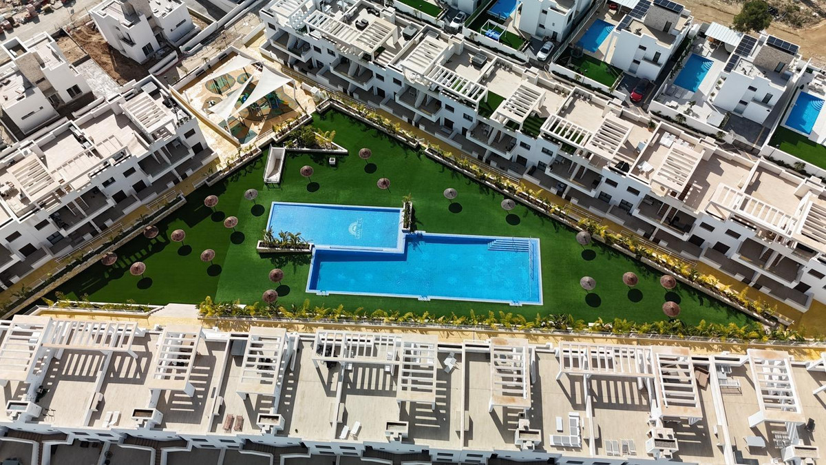 5 Bed Townhouse for sale in Finestrat Costa Blanca, Alicante, Spain