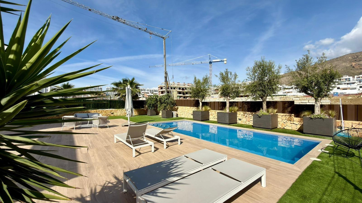 5 Bed Townhouse for sale in Finestrat Costa Blanca, Alicante, Spain
