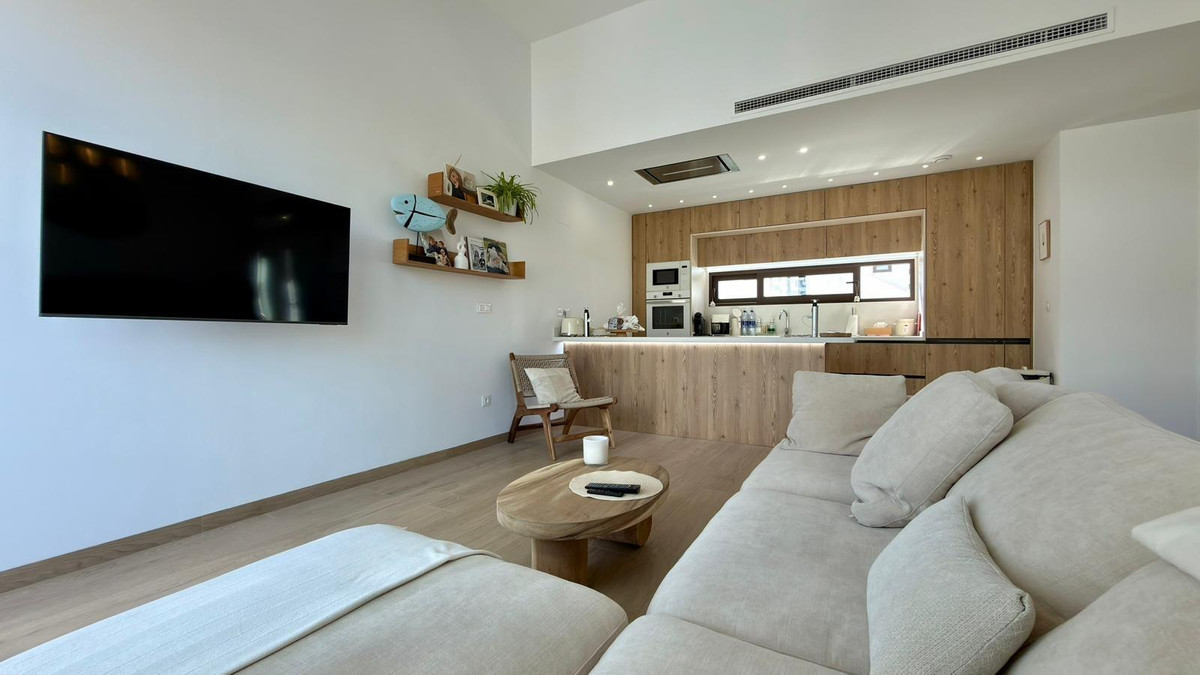5 Bed Townhouse for sale in Finestrat Costa Blanca, Alicante, Spain