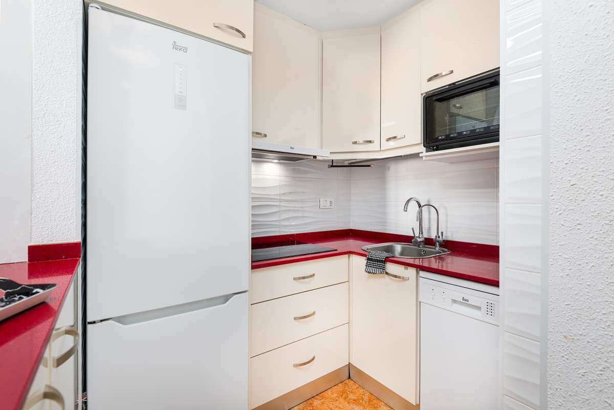Se vende Apartamento en Planta Última de 2 dormitorios en Costa Blanca, Alicante, España